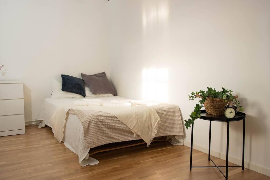Historical Malt Factory Apartment, 6 Bedrooms, Sleeps 12 , Hot Tub Helsingborg Exteriér fotografie